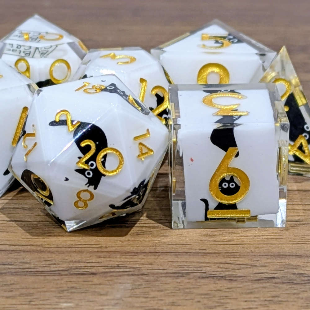 Cat Sharp Edge Dice