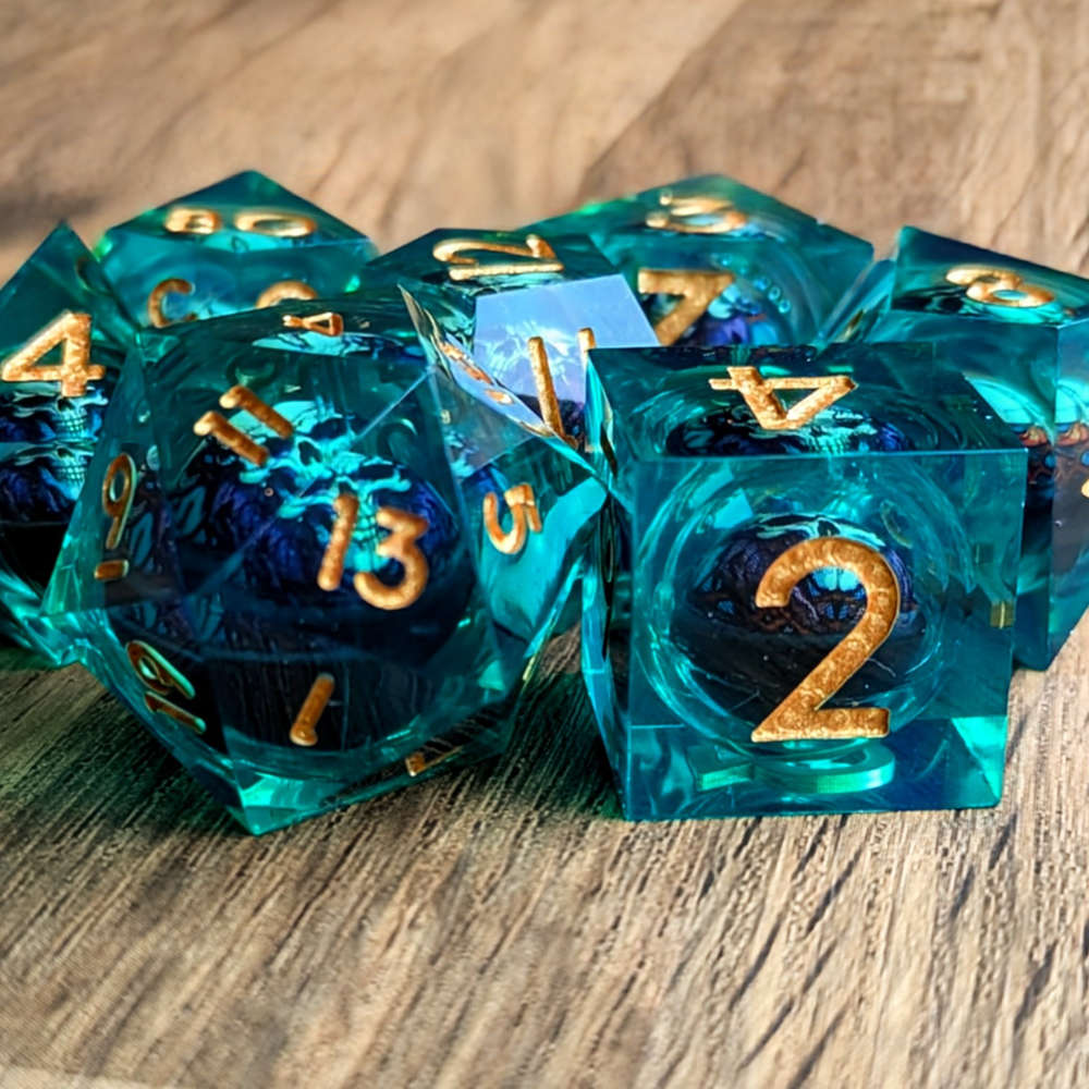 Green Skull Rolling Dice Set